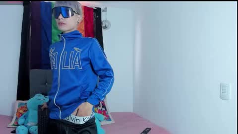 Snapshot of playboy_bunnyy chatting on October 2025 07:04:02 PM playboy_bunnyy online show from October 2025 07:04:02 PM