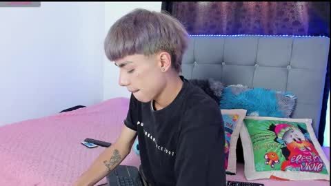 Snapshot of playboy_bunnyy chatting on October 2025 08:53:02 PM playboy_bunnyy online show from October 2025 08:53:02 PM