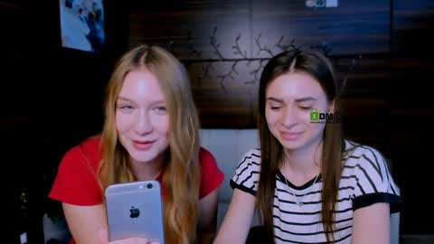 Sophie online show from January 2025 01:52:01 PM