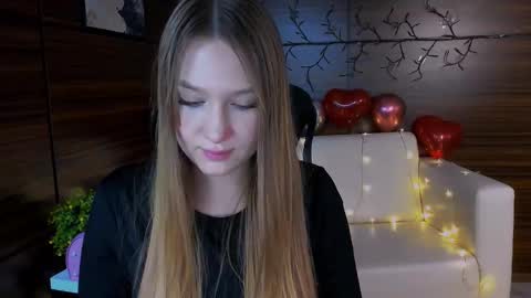 Sophie online show from March 2025 04:06:01 AM