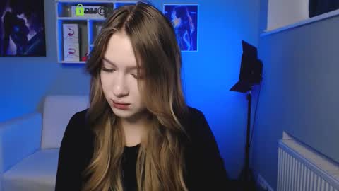 Sophie online show from September 2025 09:47:02 AM