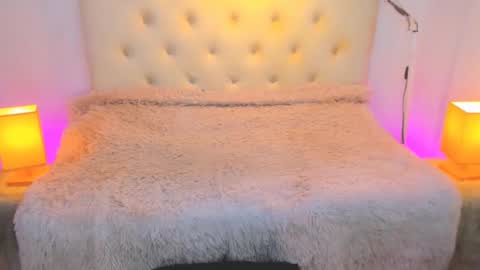 jen online show from February 2025 09:26:02 PM