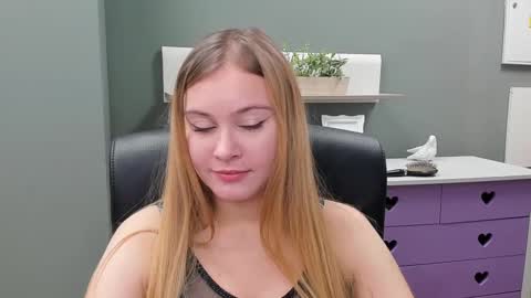 Valeria online show from February 2025 11:25:02 AM