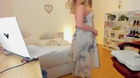 PleasureWitch online show from February 2025 07:40:02 PM