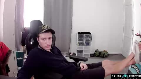 plkrisztian online show from February 2026 05:19:02 PM