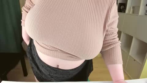 Snapshot of plum_pie__ chatting on October 2025 10:19:02 PM Alice online show from October 2025 10:19:02 PM