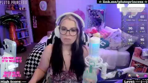 Snapshot of plutoprincess69 chatting on June 2026 03:59:01 AM Pluto Princess online show from June 2026 03:59:01 AM