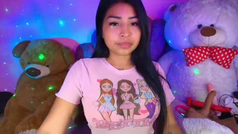 Snapshot of pocahontas_cute chatting on May 2026 10:23:02 AM Nicole online show from May 2026 10:23:02 AM