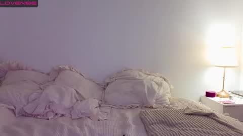 Rose online show from March 2025 01:45:01 PM