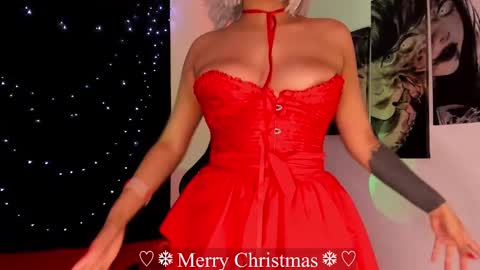 Willow                      Hours 12pm to 630pm Colombian time FRIDAY AND SUNDAY FREE DAYS online show from December 2024 05:44:02 PM