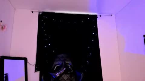 Willow                      Hours 12pm to 630pm Colombian time FRIDAY AND SUNDAY FREE DAYS online show from February 2025 09:54:01 PM