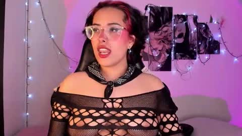 Willow                      Hours 12pm to 630pm Colombian time FRIDAY AND SUNDAY FREE DAYS online show from September 2025 05:37:01 PM