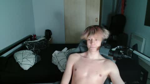 Snapshot of polarny05 chatting on December 2024 12:31:01 AM Polarny online show from December 2024 12:31:01 AM