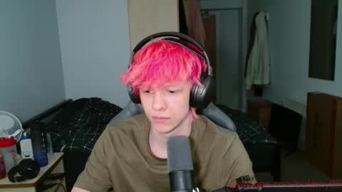 Snapshot of polarny05 chatting on November 2025 09:31:02 PM Polarny online show from November 2025 09:31:02 PM