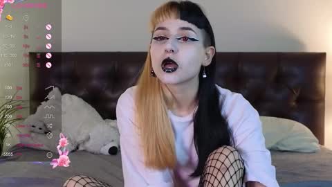 Candytrain online show from December 2025 10:42:01 AM