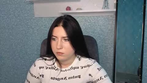 Polina online show from October 2025 09:30:02 AM
