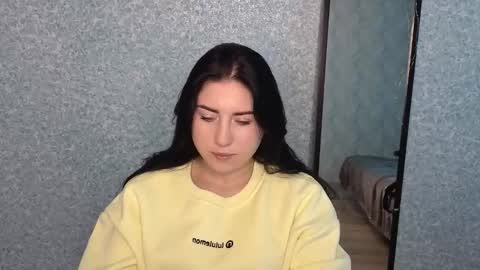 Polina online show from October 2025 08:48:01 AM