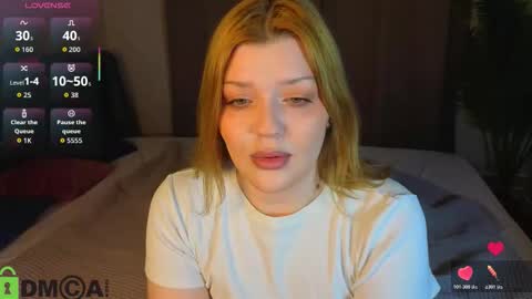 Polly online show from March 2026 01:33:01 AM