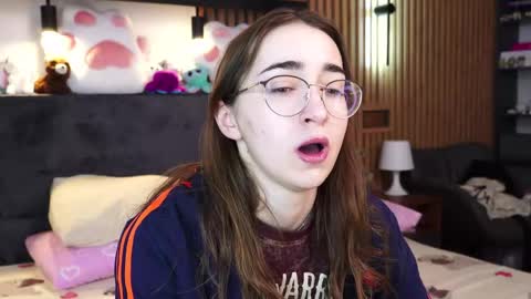 Polly online show from February 2026 07:45:01 AM