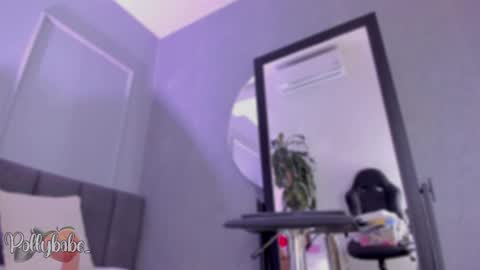 POLLY online show from November 2025 10:07:01 AM