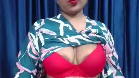 poojalady online show from November 2025 03:41:01 AM