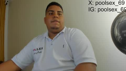 Snapshot of poolsexx_69 chatting on September 2025 05:45:01 PM poolsexx_69 online show from September 2025 05:45:01 PM