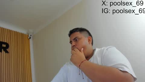 Snapshot of poolsexx_69 chatting on September 2025 01:55:01 PM poolsexx_69 online show from September 2025 01:55:01 PM