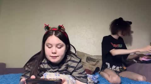 popoul_couple online show from December 2025 06:05:02 PM