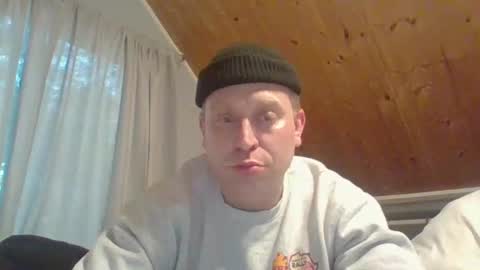 poppawheelie1234 online show from March 2026 11:56:02 AM