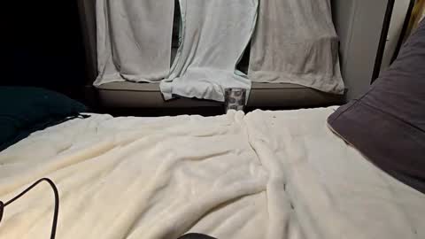 Kyle online show from November 2025 08:41:02 PM