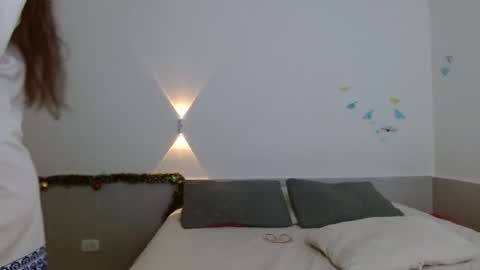 porcelainlux online show from December 2025 12:51:02 AM