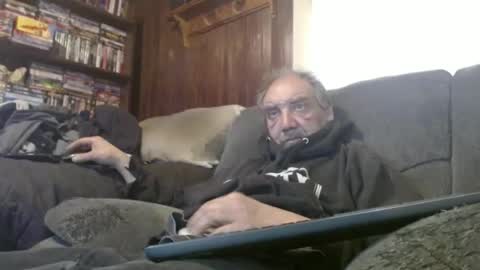 Snapshot of porkingit400 chatting on February 2025 08:33:02 PM porkingit400 online show from February 2025 08:33:02 PM