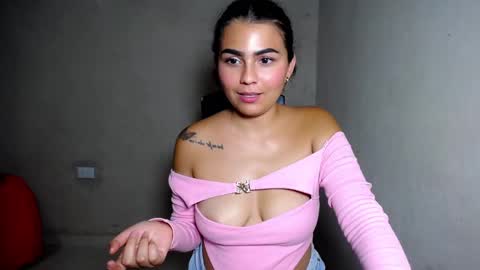 NICKKYMARTIN online show from December 2024 06:34:01 AM