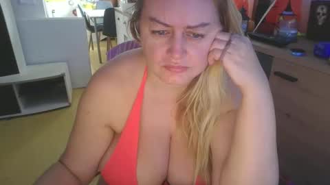 Snapshot of pornbusty chatting on November 2025 08:23:02 AM MelissOfficial online show from November 2025 08:23:02 AM