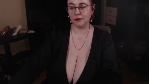 PoshMistres    online show from December 2024 05:12:01 AM