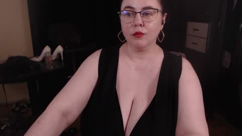 PoshMistres    online show from March 2025 06:28:02 AM