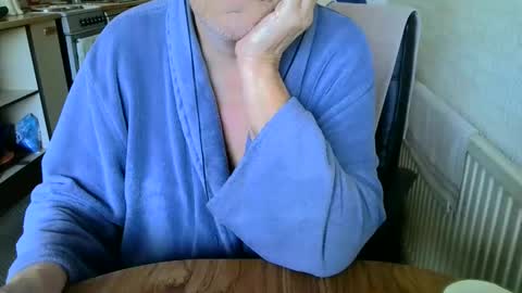 poshman65 online show from December 2025 12:14:02 PM