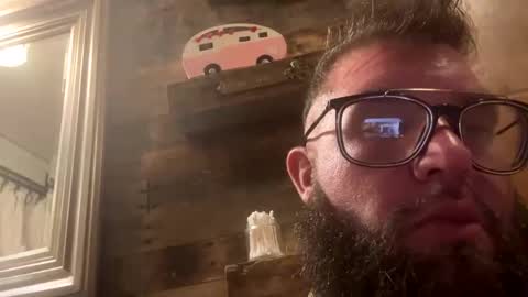 Snapshot of poundsquad305 chatting on February 2025 09:05:01 AM poundsquad305 online show from February 2025 09:05:01 AM