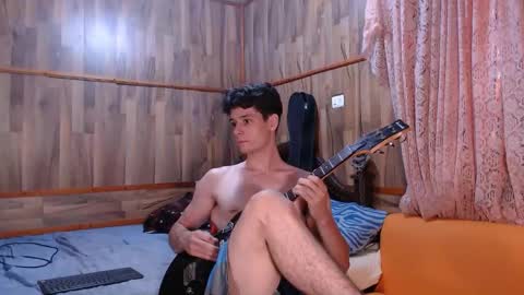 Snapshot of powertwinky chatting on December 2024 09:31:02 PM chris independent  online show from December 2024 09:31:02 PM