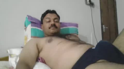 pradeep99107849 online show from September 2025 05:58:01 PM