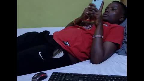 Snapshot of precious_nesh chatting on December 2025 03:02:02 AM precious_nesh online show from December 2025 03:02:02 AM