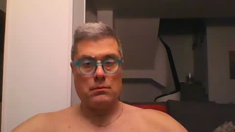 Snapshot of prendimisubito chatting on December 2025 11:42:02 PM prendimisubito online show from December 2025 11:42:02 PM