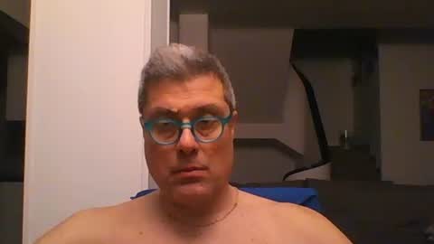 Snapshot of prendimisubito chatting on February 2026 12:39:01 AM prendimisubito online show from February 2026 12:39:01 AM