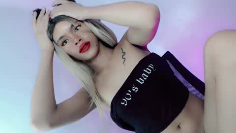 Snapshot of pressylovesyou chatting on December 2024 06:19:01 PM Ms. Pressy online show from December 2024 06:19:01 PM
