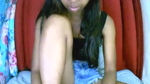 prettiethalia online show from November 2025 09:03:02 PM