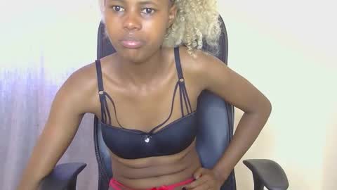 pretty_africanah online show from February 2026 10:47:01 AM