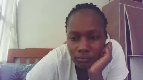 Snapshot of pretty_beib chatting on September 2025 03:04:01 PM Karol online show from September 2025 03:04:01 PM