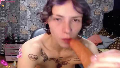 Snapshot of pretty_cristal22 chatting on April 2026 11:51:02 PM pretty_cristal22 online show from April 2026 11:51:02 PM