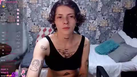 Snapshot of pretty_cristal22 chatting on May 2026 02:19:02 AM pretty_cristal22 online show from May 2026 02:19:02 AM