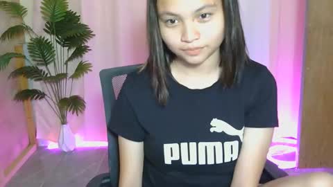 pretty_dharryhann online show from December 2025 02:31:01 AM